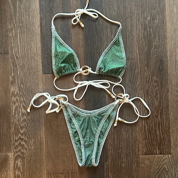 Kulani Kinis Lace Stitch Ring Halter Bikini Set - Wild Wonder - Picture 1 of 3